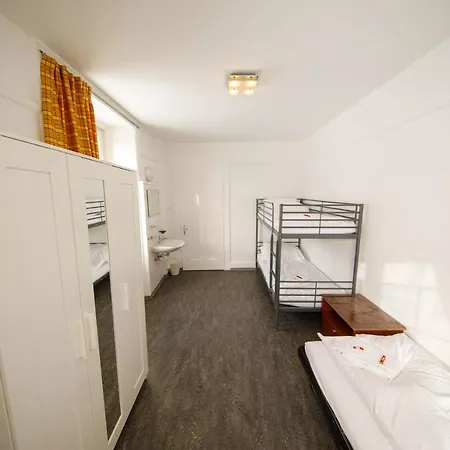 Zentrum Haus 3*